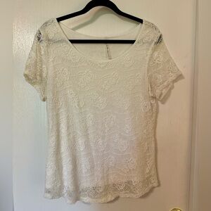 Fully lined white lace t shirt. Size large